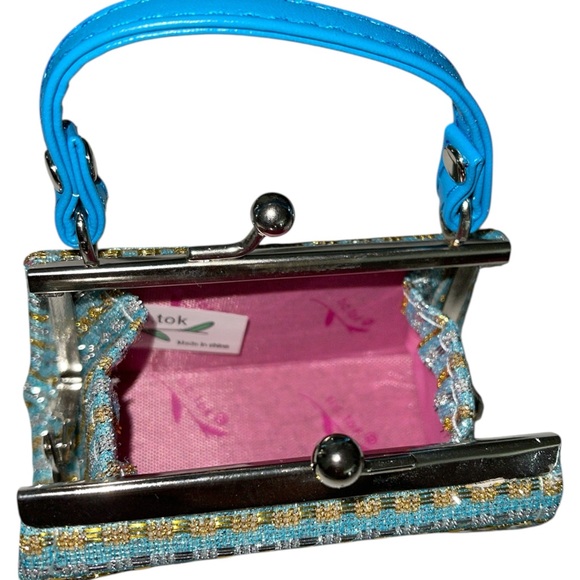 MINI KISSLOCK HANDBAG LIPSTICK CASE BAG CHARM - Picture 3 of 3